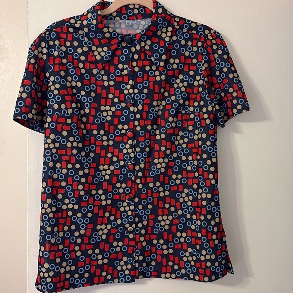 Vintage polyester button up shirt sleeve shirt